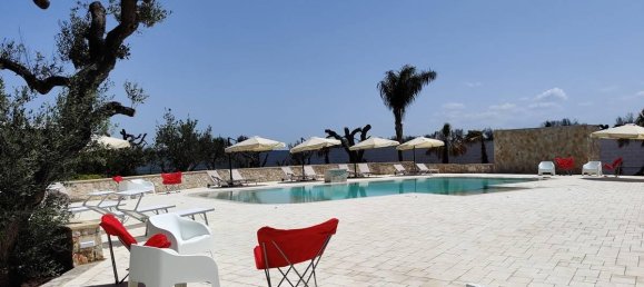 24 rooms Villa in Porto Cesareo, Italy No. 170911 6