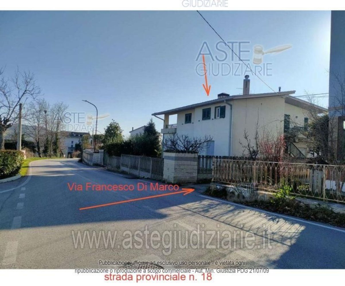 12-Zimmer Haus in Teramo, Italy, Nr. 297433