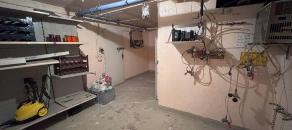 Здание с 10 комнатами в Майен-Кобленц, Германия № 270531 10