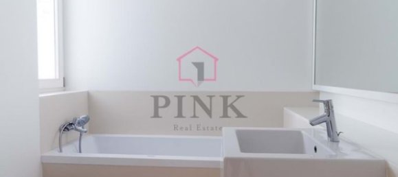 3 bedrooms House in Funchal, Portugal No. 18974 17