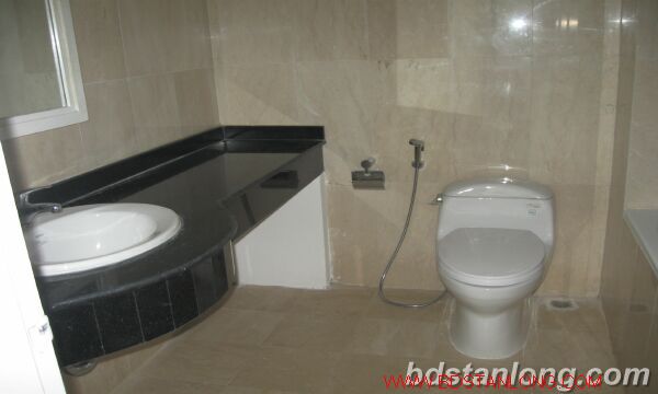 4 bedrooms Apartment in Tay Ho, Vietnam No. 6132