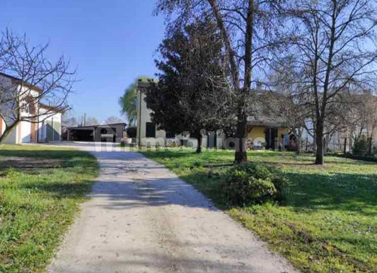 3 Schlafzimmer Haus in Noventa Vicentina, Italy, Nr. 383659