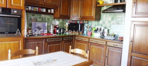 Casa de 4 dormitorios en Yonne, France No. 353325 2