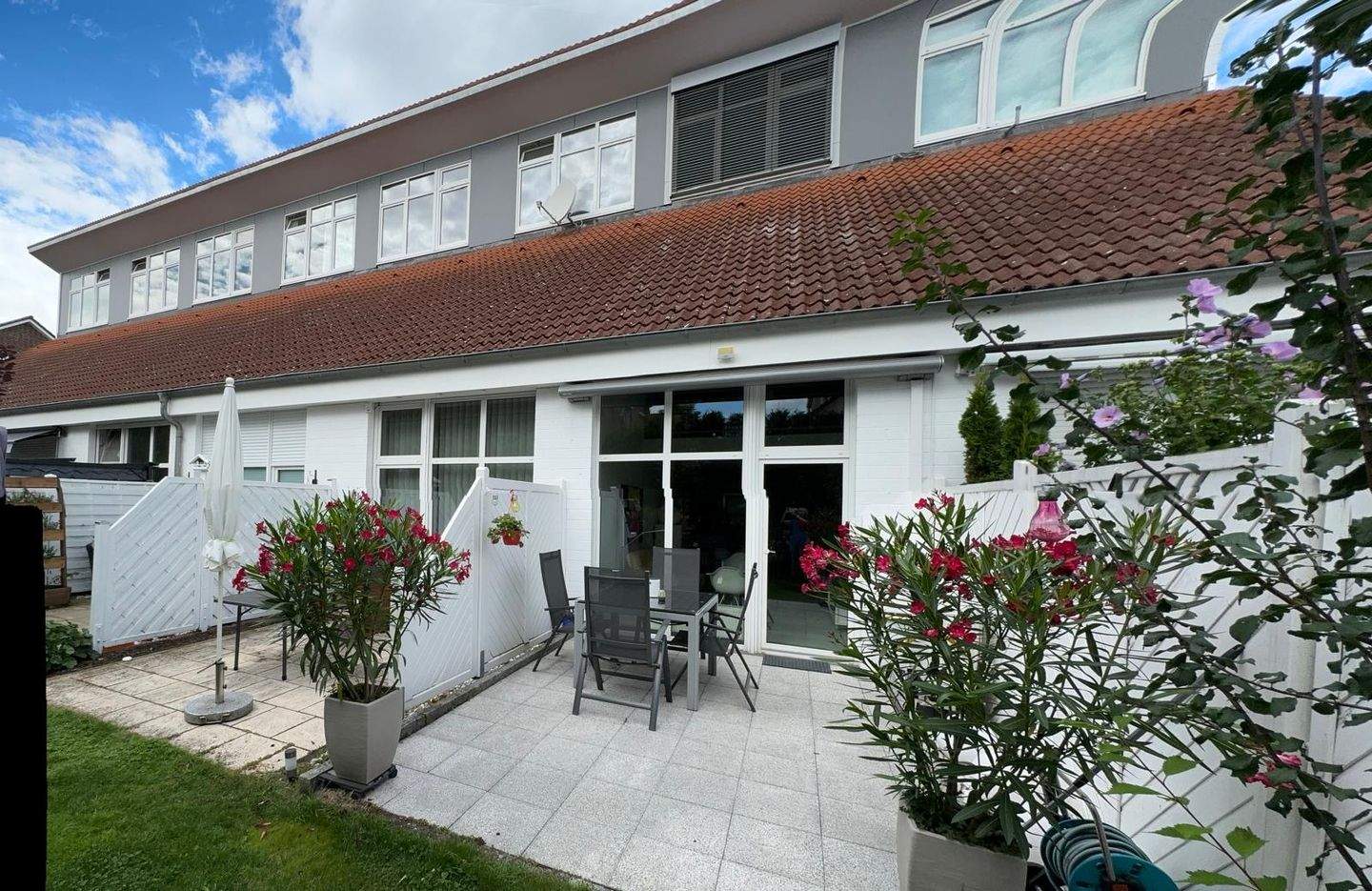 Таунхаус с 4 комнатами в Ганновер, Германия № 232653