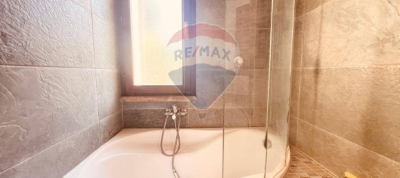 3 bedrooms House in Cecina, Italy No. 371667 8