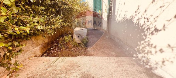 3 bedrooms House in Cecina, Italy No. 371667 13