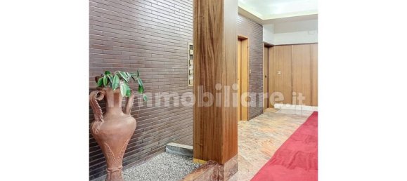 2 bedrooms Apartment in Rome, Italy No. 30369 11