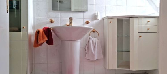 8 rooms Townhouse in Wilhelmshaven, Germany No. 35998 9