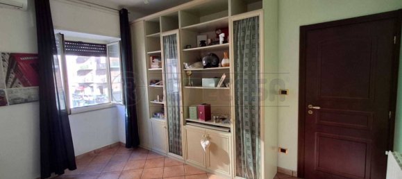 2 Schlafzimmer Wohnung in Syracuse, Italy, Nr. 270157 9