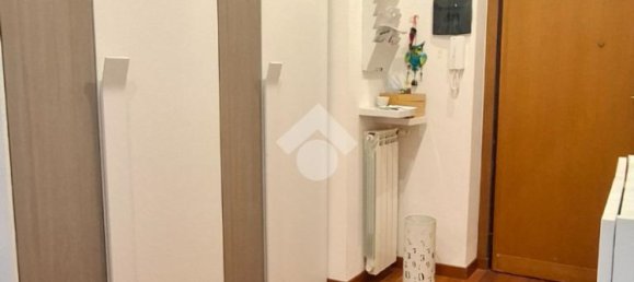 2 bedrooms Apartment in Rome, Italy No. 170623 3