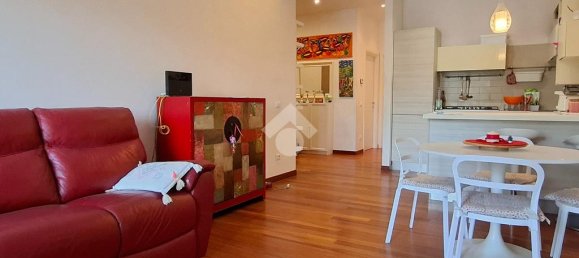 2 bedrooms Apartment in Rome, Italy No. 170623 2