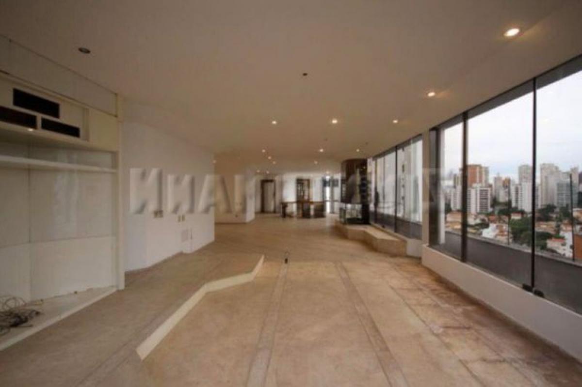 Casa de 4 dormitorios en Sao Paulo, Brazil No. 586509