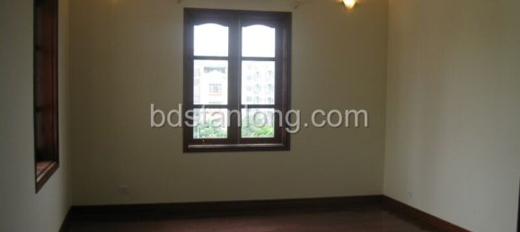 6 bedrooms Villa in Tay Ho, Vietnam No. 7176 11