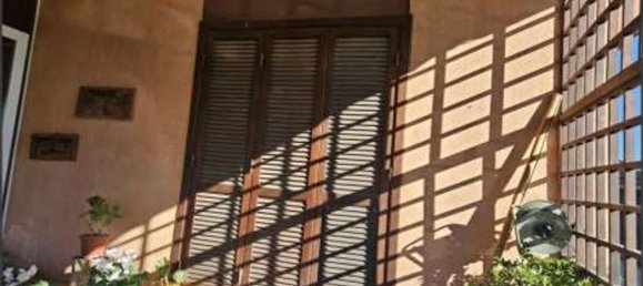 Дом с 8 комнатами в Понтиния, Италия № 201903 23