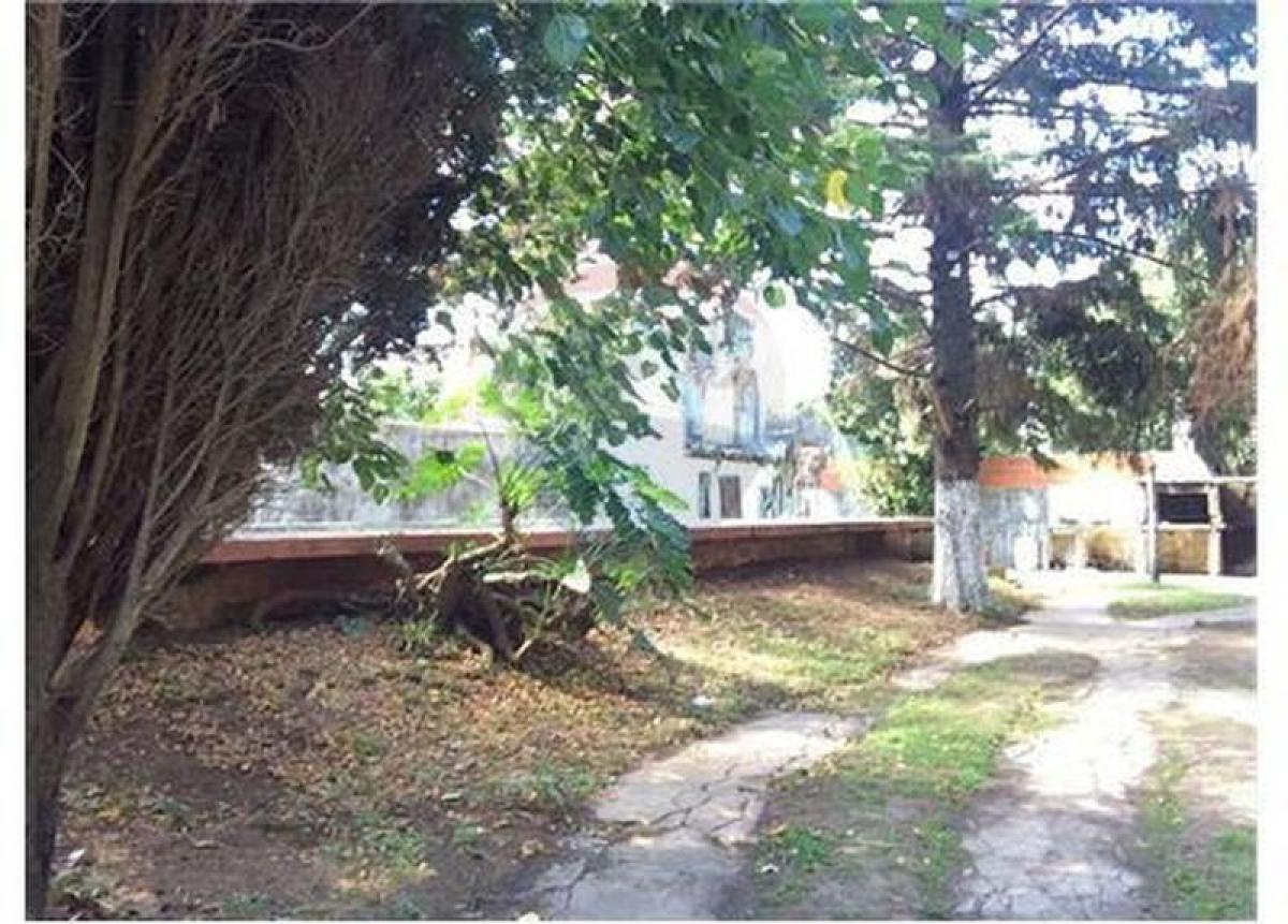  Land in Moreno, Argentina No. 41692