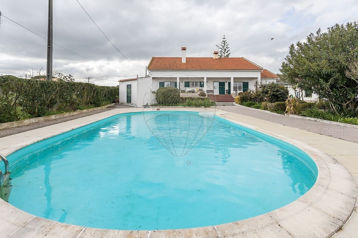 2 bedrooms House in Moita, Portugal No. 179882