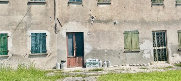 5 rooms House in Eraclea, Italy No. 258665 3
