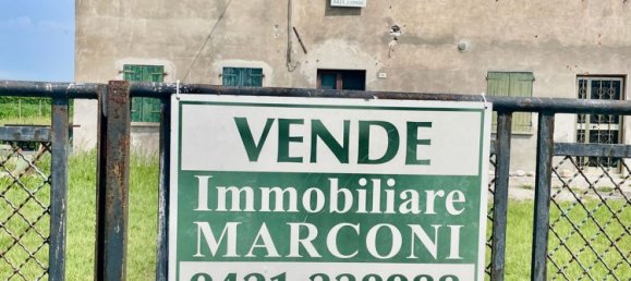 5 rooms House in Eraclea, Italy No. 258665 2