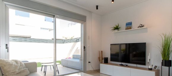 Villa de 3 dormitorios en Ciudad Quesada, Spain No. 162621 2