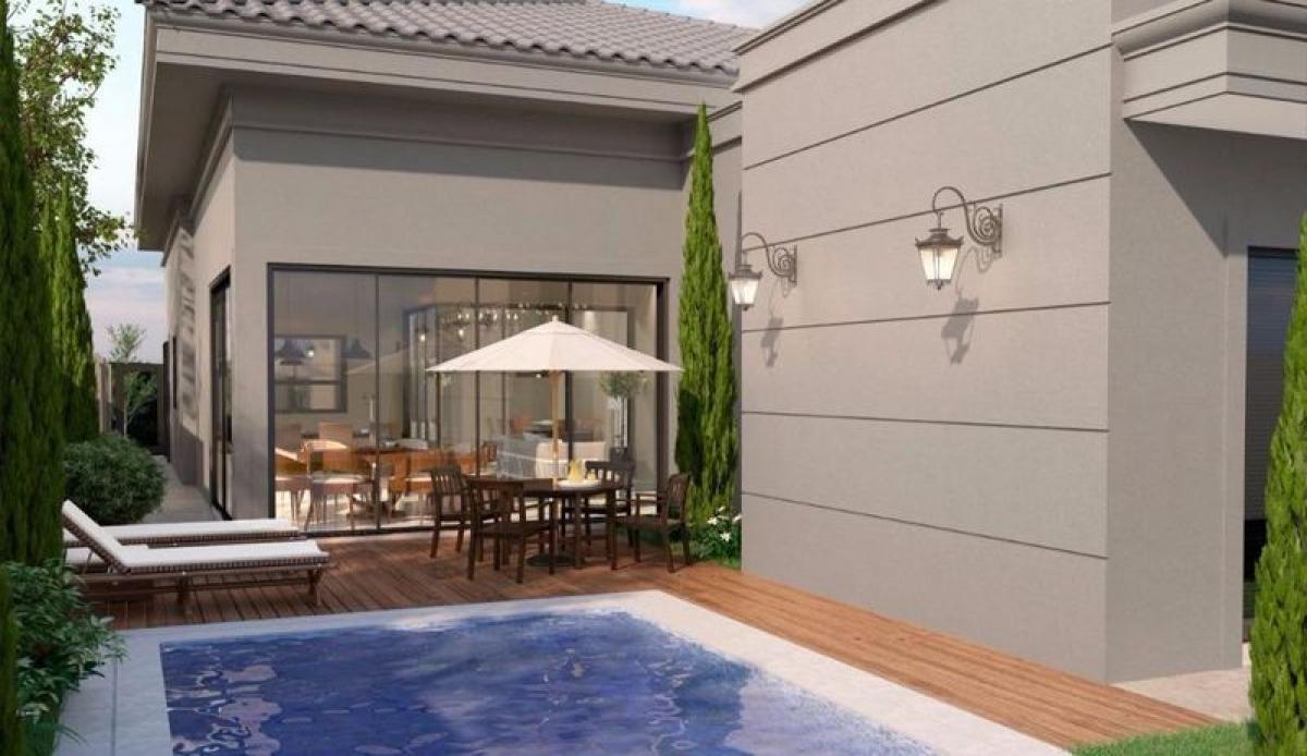 Casa de 3 dormitorios en Sao Paulo, Brazil No. 590380