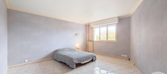 Apartamento de 3 dormitorios en Tours, France No. 226605 5