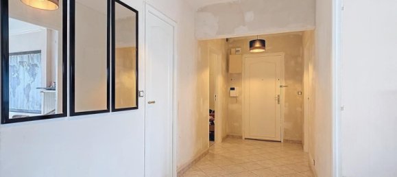 Apartamento de 3 dormitorios en Tours, France No. 226605 6