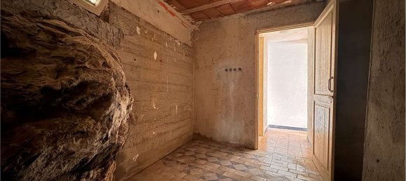 5 rooms House in Rezzo, Italy No. 136549 24