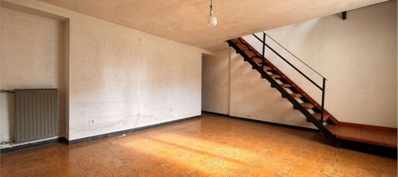 5 rooms House in Rezzo, Italy No. 136549 20