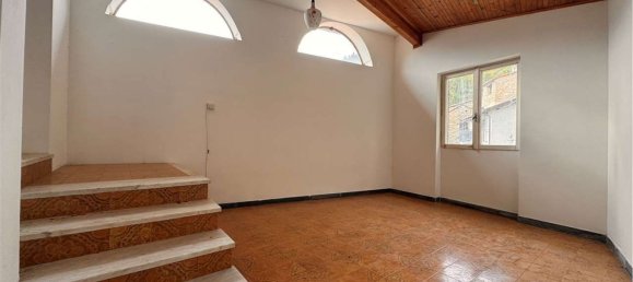 5 rooms House in Rezzo, Italy No. 136549 36
