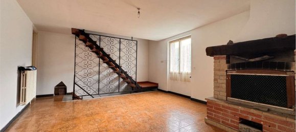 5 rooms House in Rezzo, Italy No. 136549 34