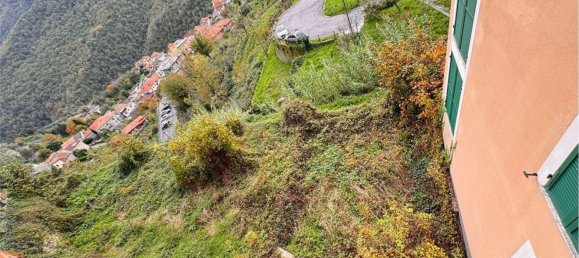 5 rooms House in Rezzo, Italy No. 136549 27