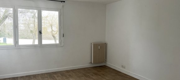 2 bedrooms Apartment in Saint-Fargeau-Ponthierry, France No. 140720 3