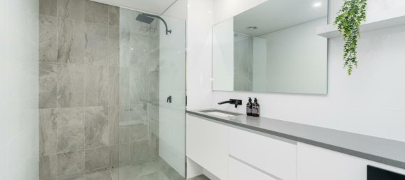 4 bedrooms House in Elancourt, France No. 351421 6