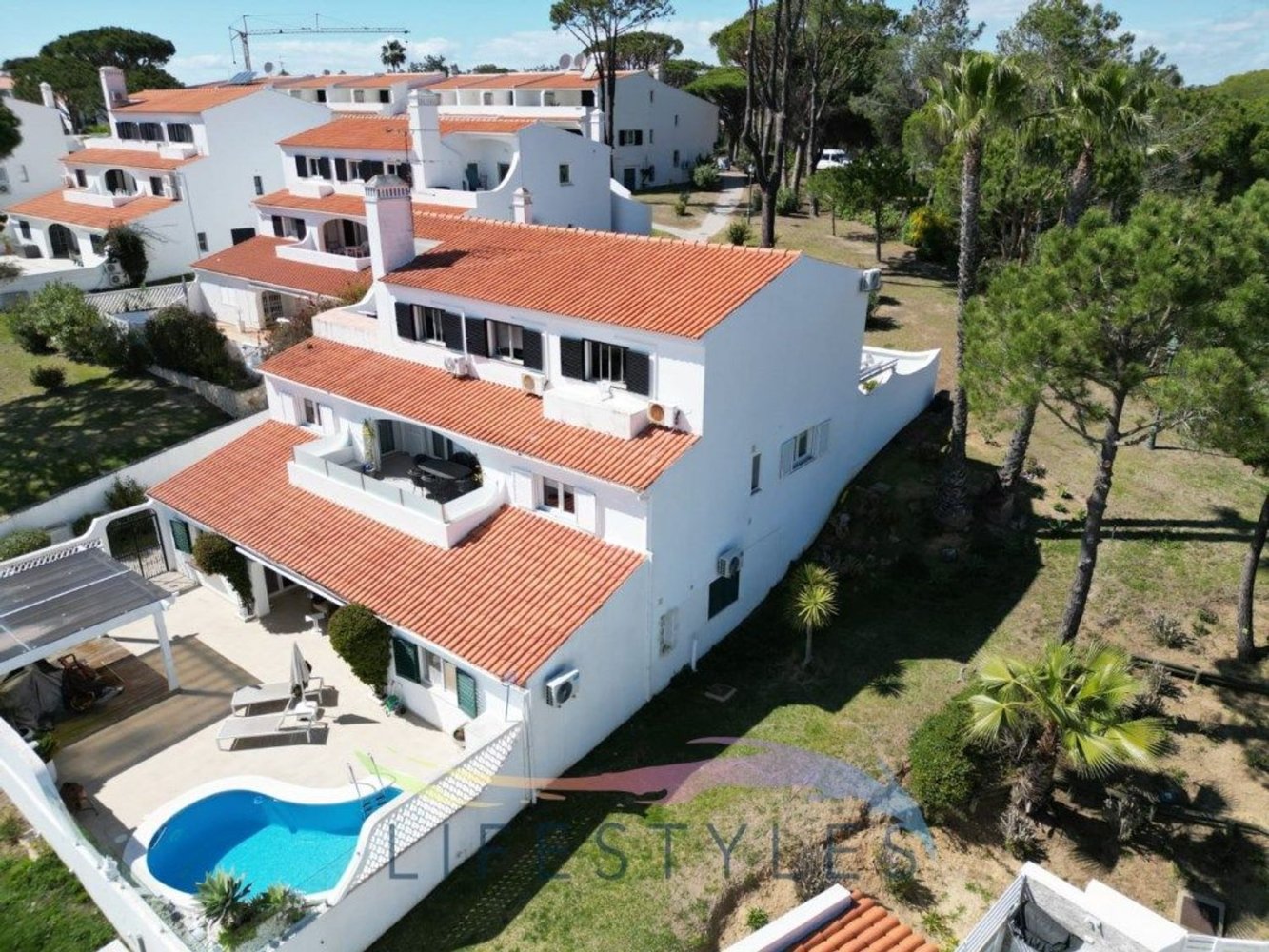 Apartamento de 3 dormitorios en Almancil, Portugal No. 120454
