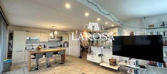 Ático de 4 habitaciónes en Lecce, Italy No. 5636 4