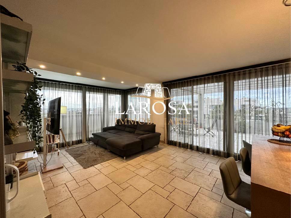 Ático de 4 habitaciónes en Lecce, Italy No. 5636