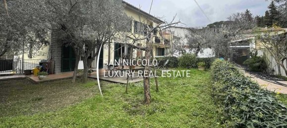 4 rooms Duplex in Florence, Italy No. 184439 7