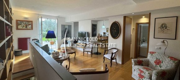 4 rooms Duplex in Florence, Italy No. 184439 2