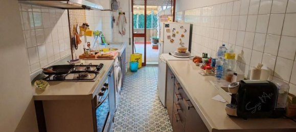 6 bedrooms Apartment in Carrara, Italy No. 313694 5