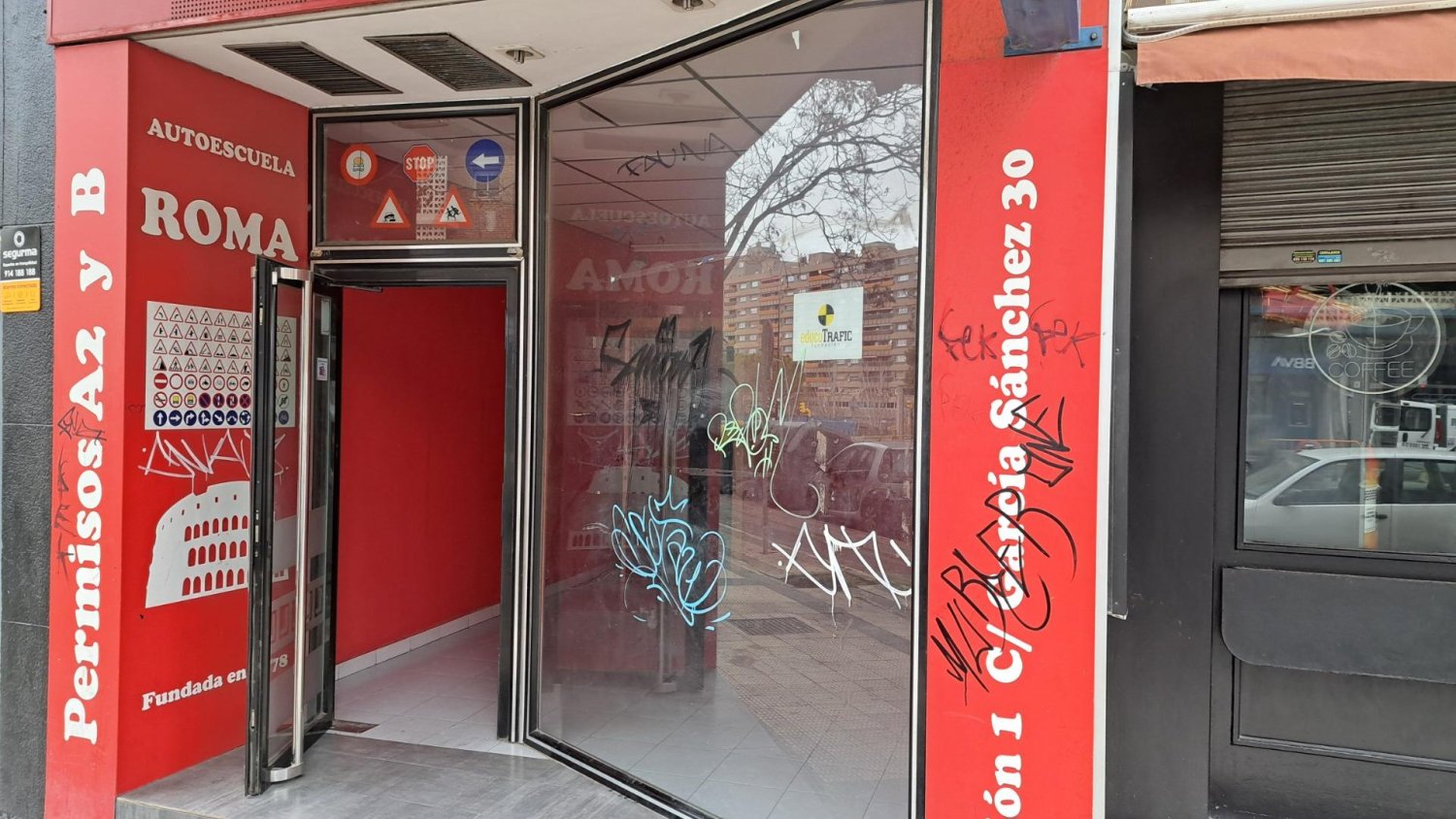 Коммерческая недвижимость 59м² в Сарагоса, Испания № 61407