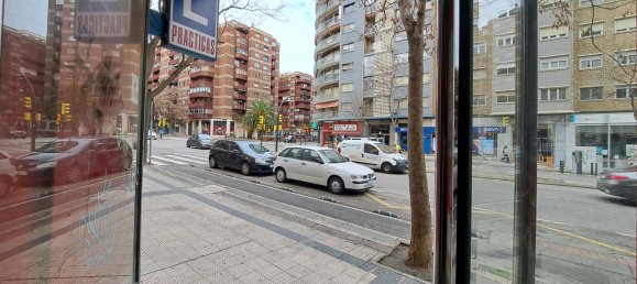 Коммерческая недвижимость 59м² в Сарагоса, Испания № 61407 3