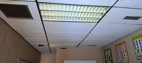 Коммерческая недвижимость 59м² в Сарагоса, Испания № 61407 15