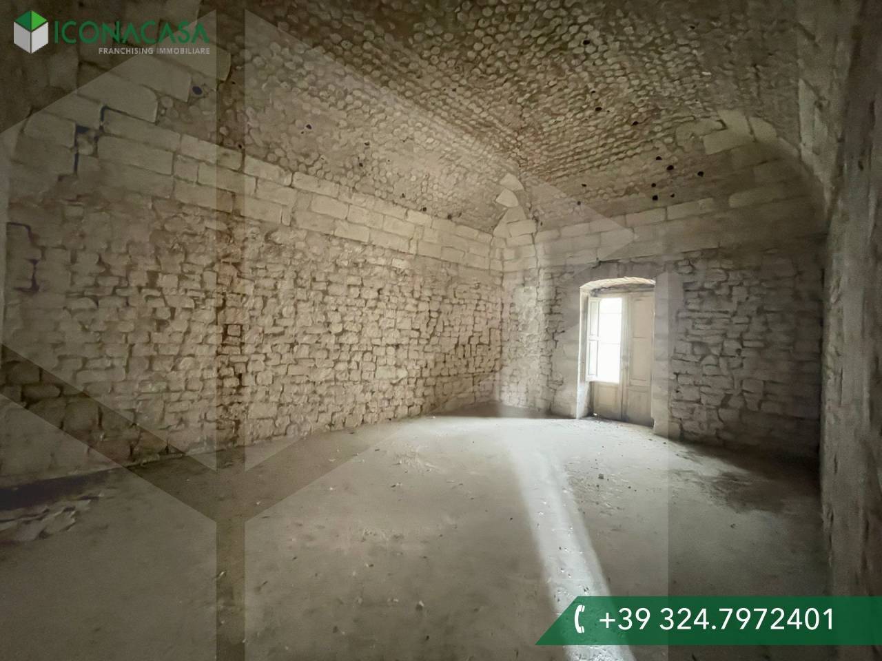 4-salle Appartement à Conversano, Italy No. 19202