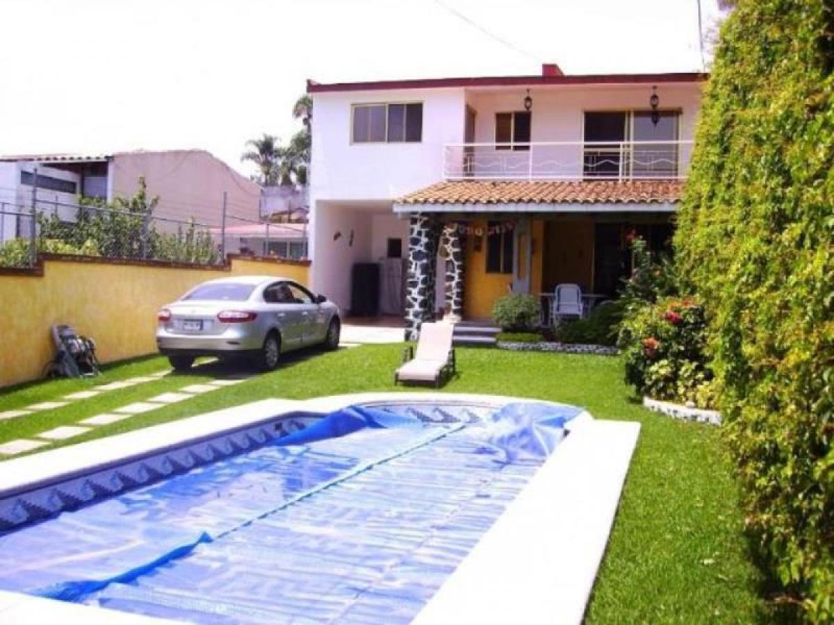 4 bedrooms House in Morelos, Mexico No. 180753
