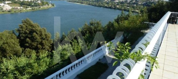 Villa de 6 dormitorios en Vila Nova de Gaia, Portugal No. 17025 13