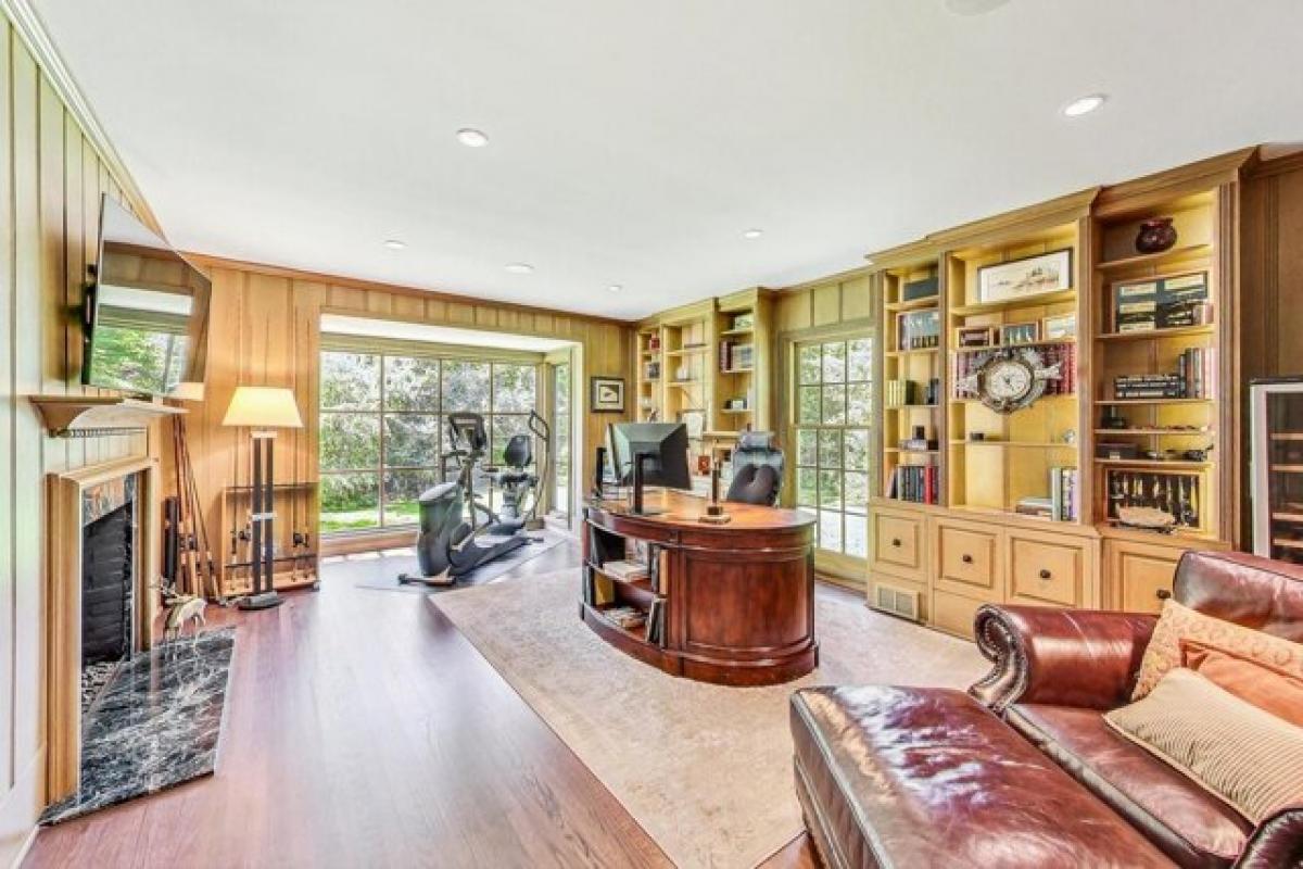 4 bedrooms House in Downers Grove, USA No. 437188