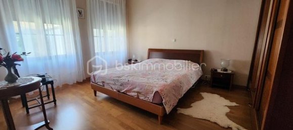 Casa de 4 dormitorios en Villeneuve-la-Guyard, France No. 314086 7