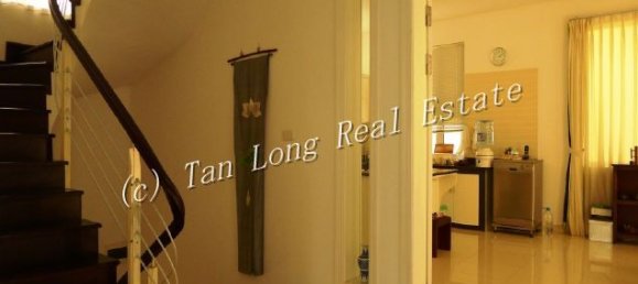 Villa de 5 dormitorios en Tay Ho, Vietnam No. 4350 9