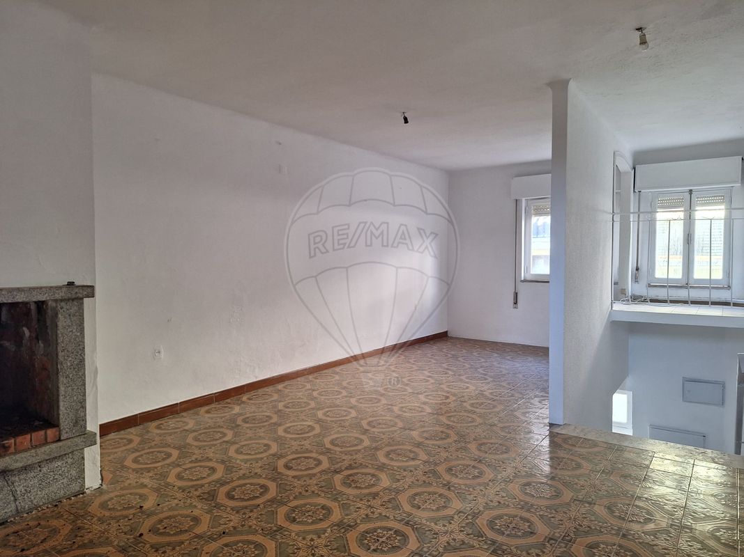 Дом с 2 спальнями в Паул, Португалия № 37645