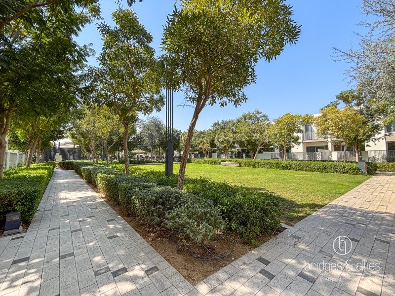 Вилла с 3 спальнями в Tilal Al Ghaf, ОАЭ № 124309